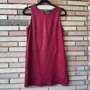 TCEC Small Maroon Sleeveless Dress
